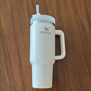 40oz Cream Stanley Adventure Quencher Tumbler